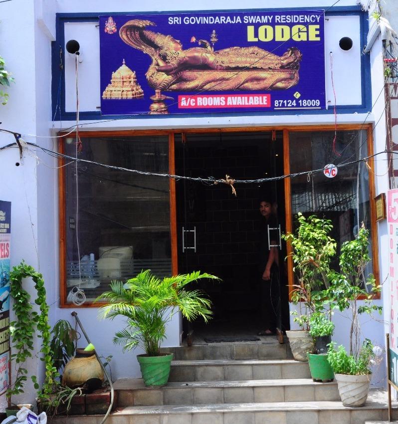 Sgs Residency Villa Tirupati Kültér fotó